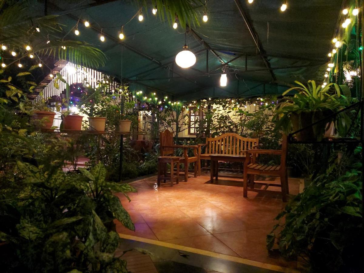 בנולים Palm Grove Cottages - Leisure Resort מראה חיצוני תמונה