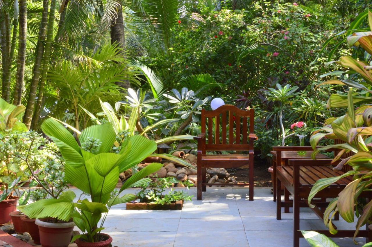 בנולים Palm Grove Cottages - Leisure Resort מראה חיצוני תמונה
